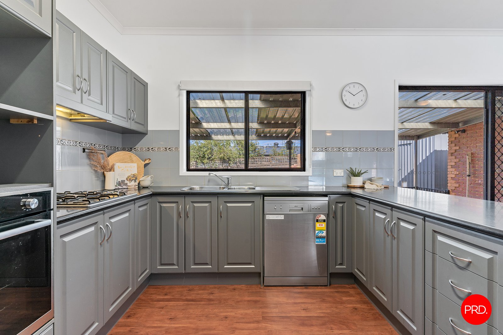 1B Tasman Court KANGAROO FLAT 5