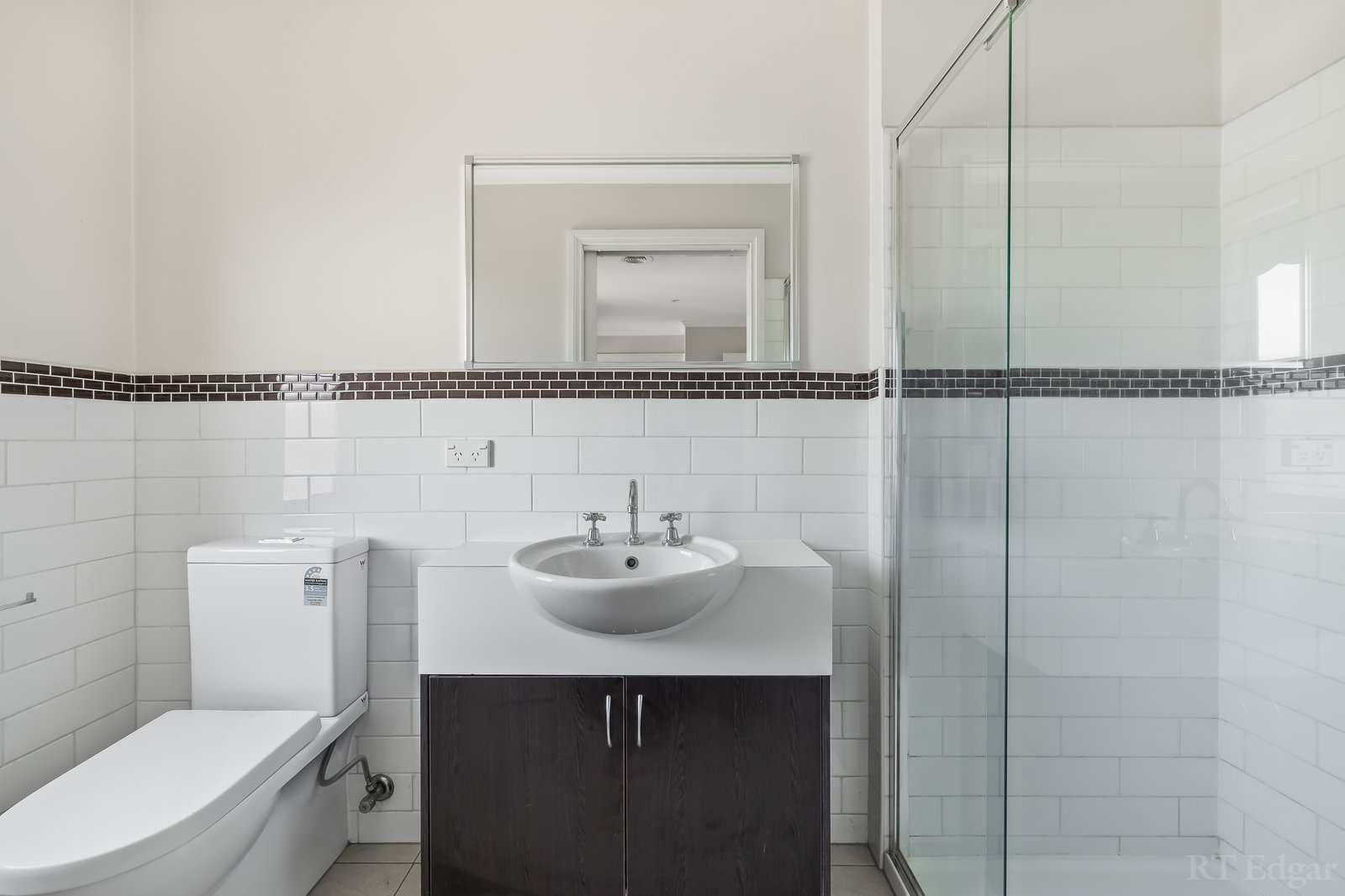 Real Estate and Property in 1B Tennyson Avenue, Preston, VIC