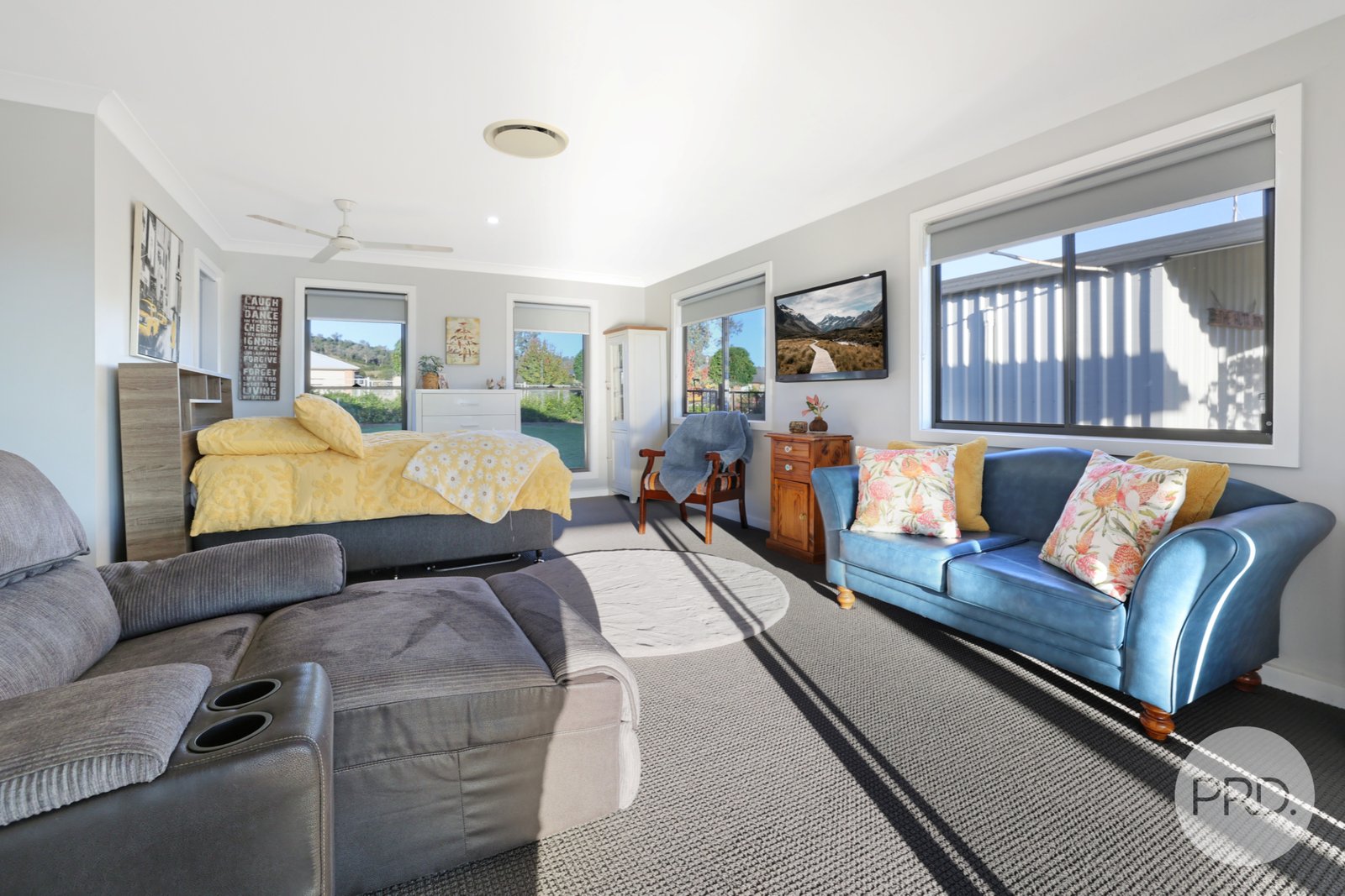 1B Thornbill Road TAMWORTH 24