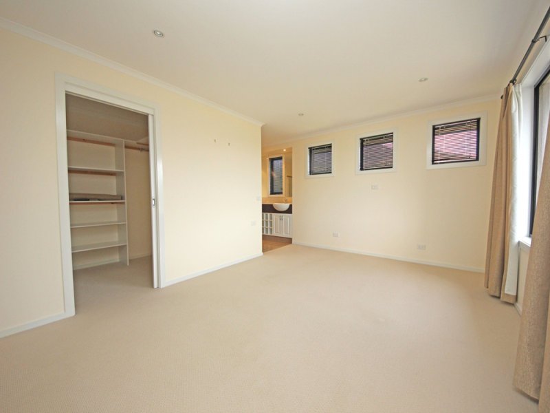 1B Turnbull Crescent ROSETTA 7