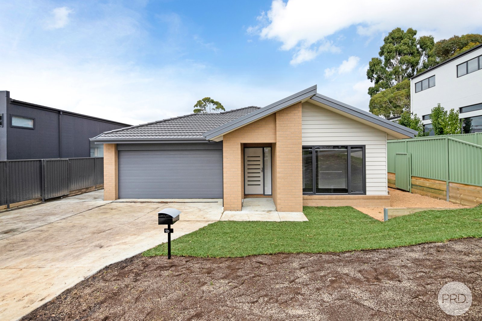 1B Walker Street BLACK HILL 1