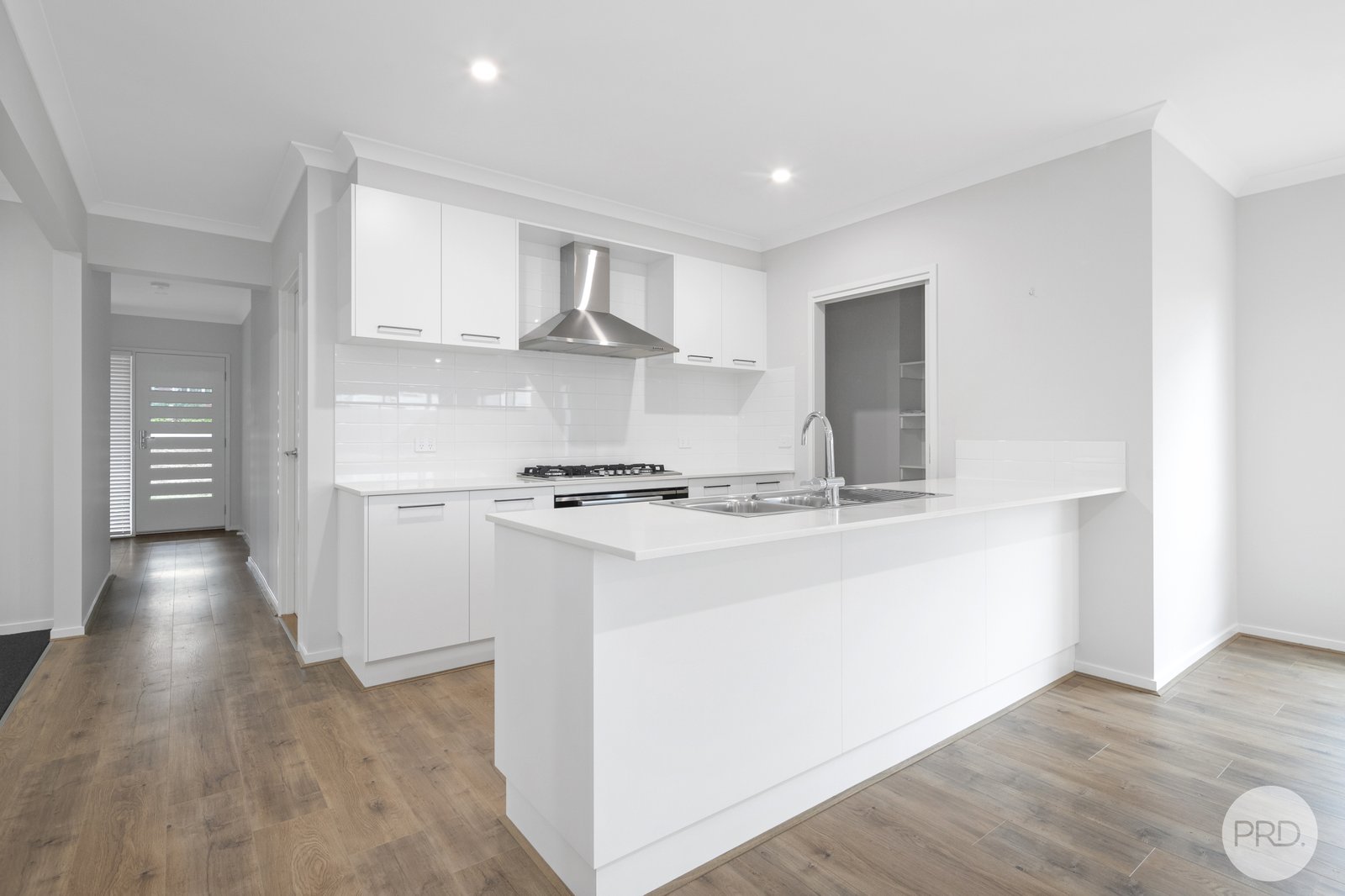 1B Walker Street BLACK HILL 7
