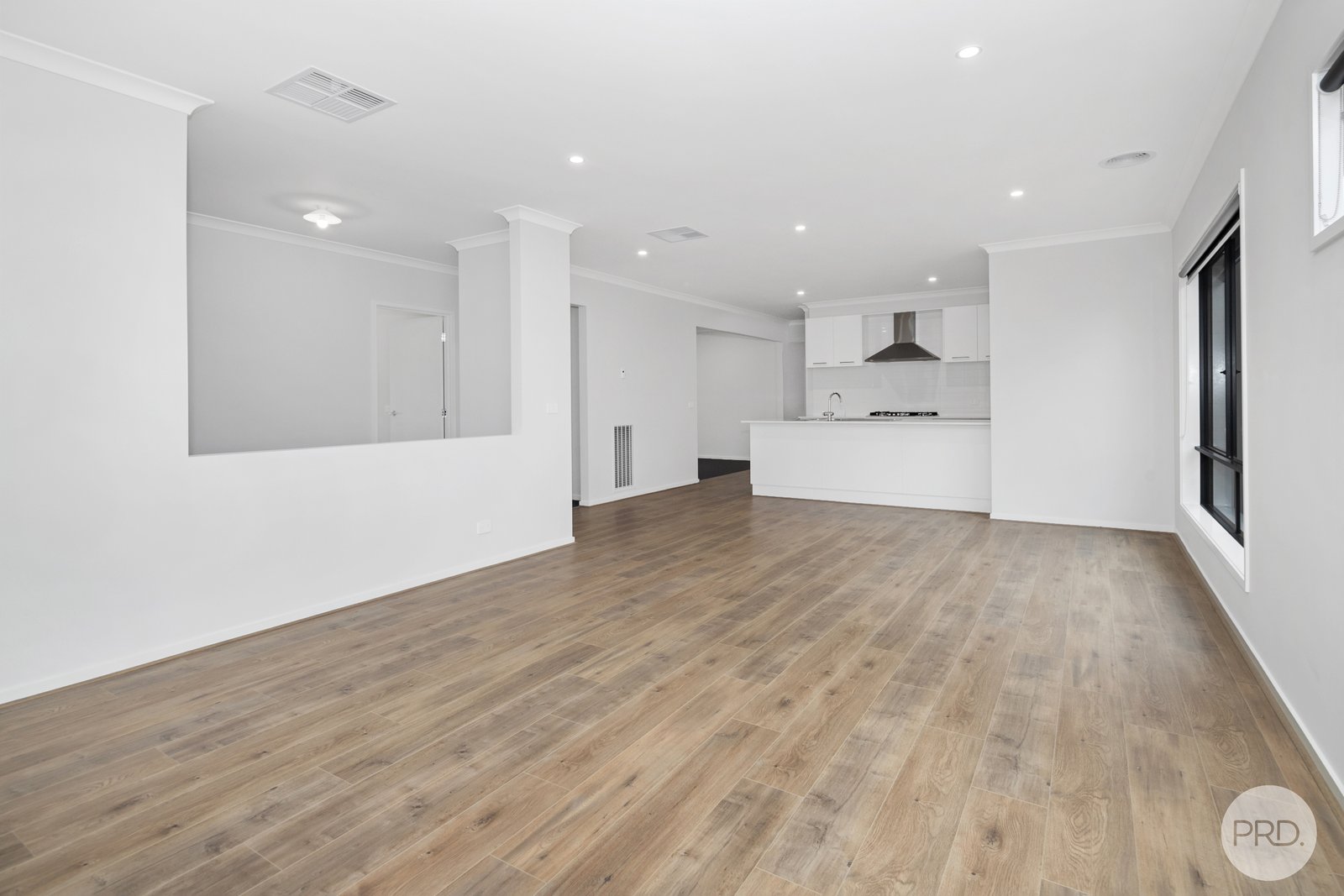 1B Walker Street BLACK HILL 8