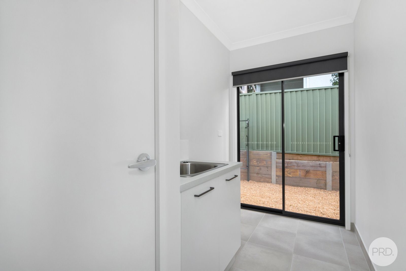 1B Walker Street BLACK HILL 11