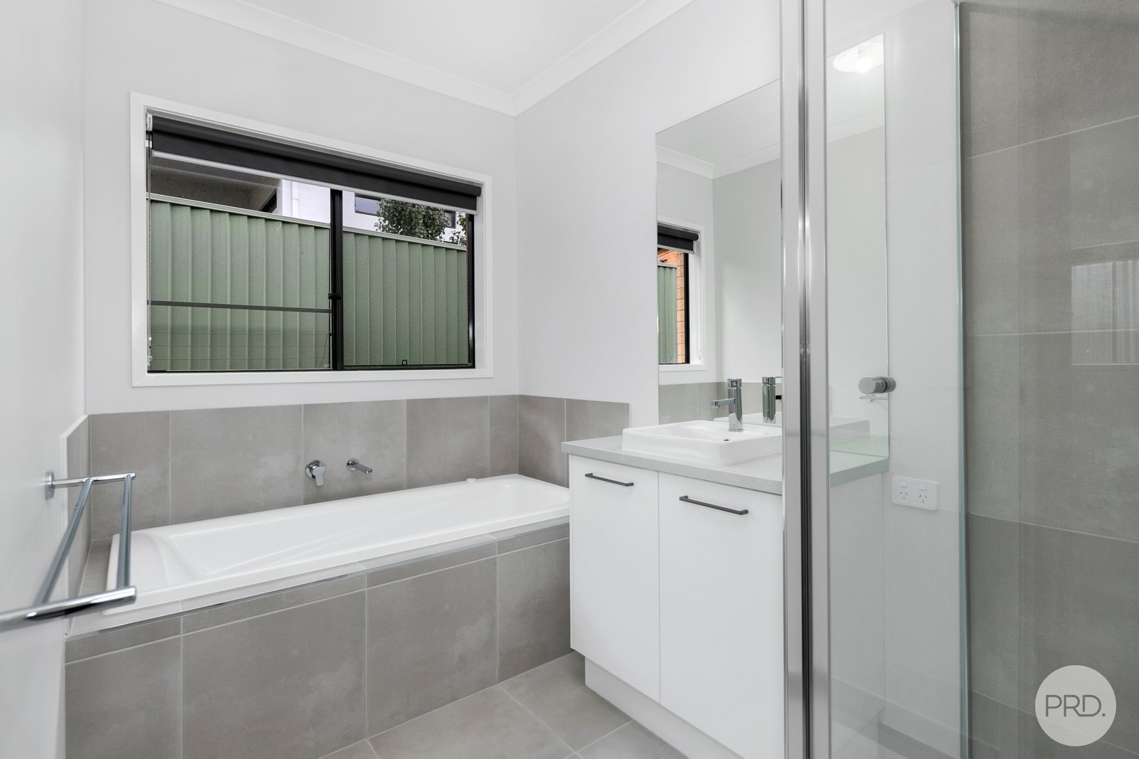 1B Walker Street BLACK HILL 13