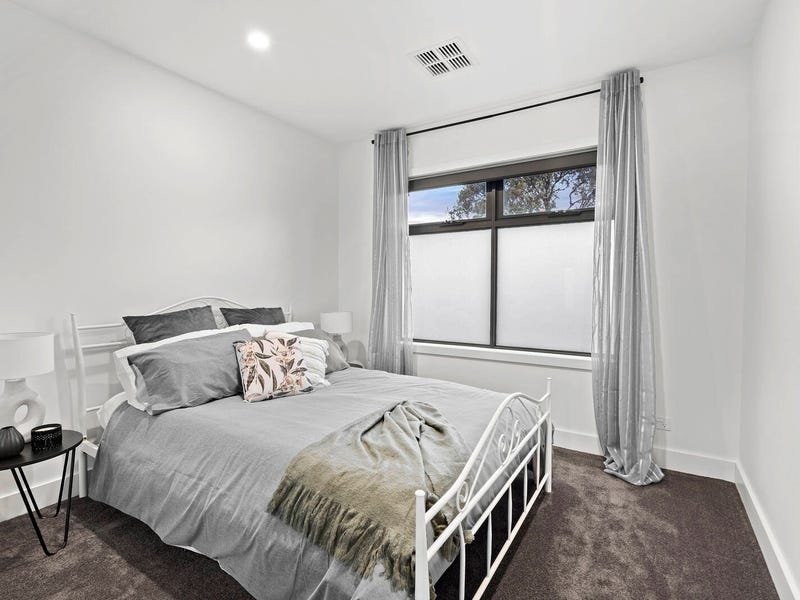 1B Winters Way, Doncaster, VIC