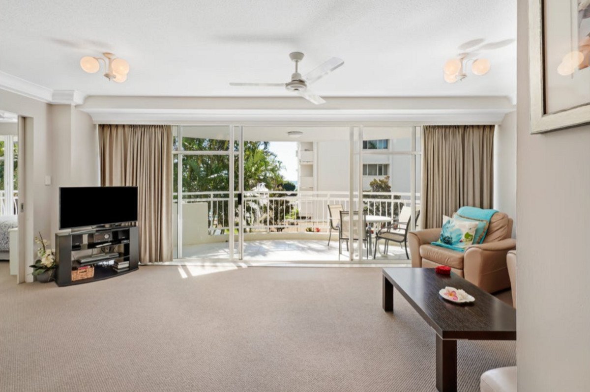 1B/3 Second Avenue Burleigh Heads 2