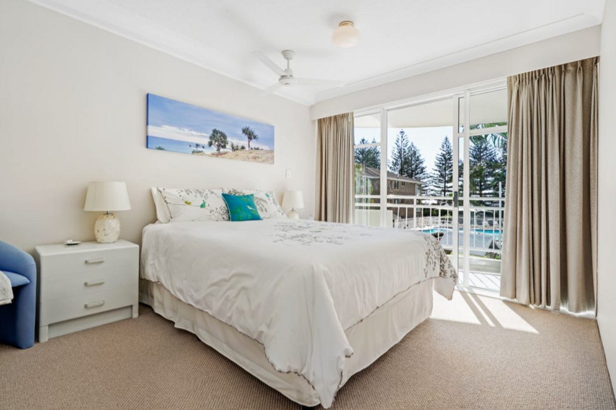 1B/3 Second Avenue Burleigh Heads 4