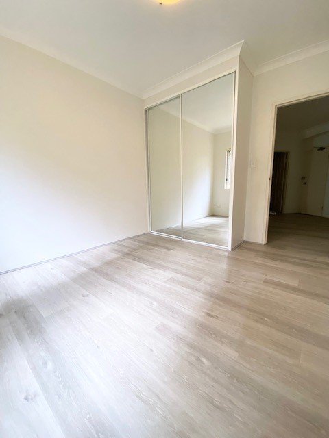 1B/38-42 Woniora Road HURSTVILLE 8