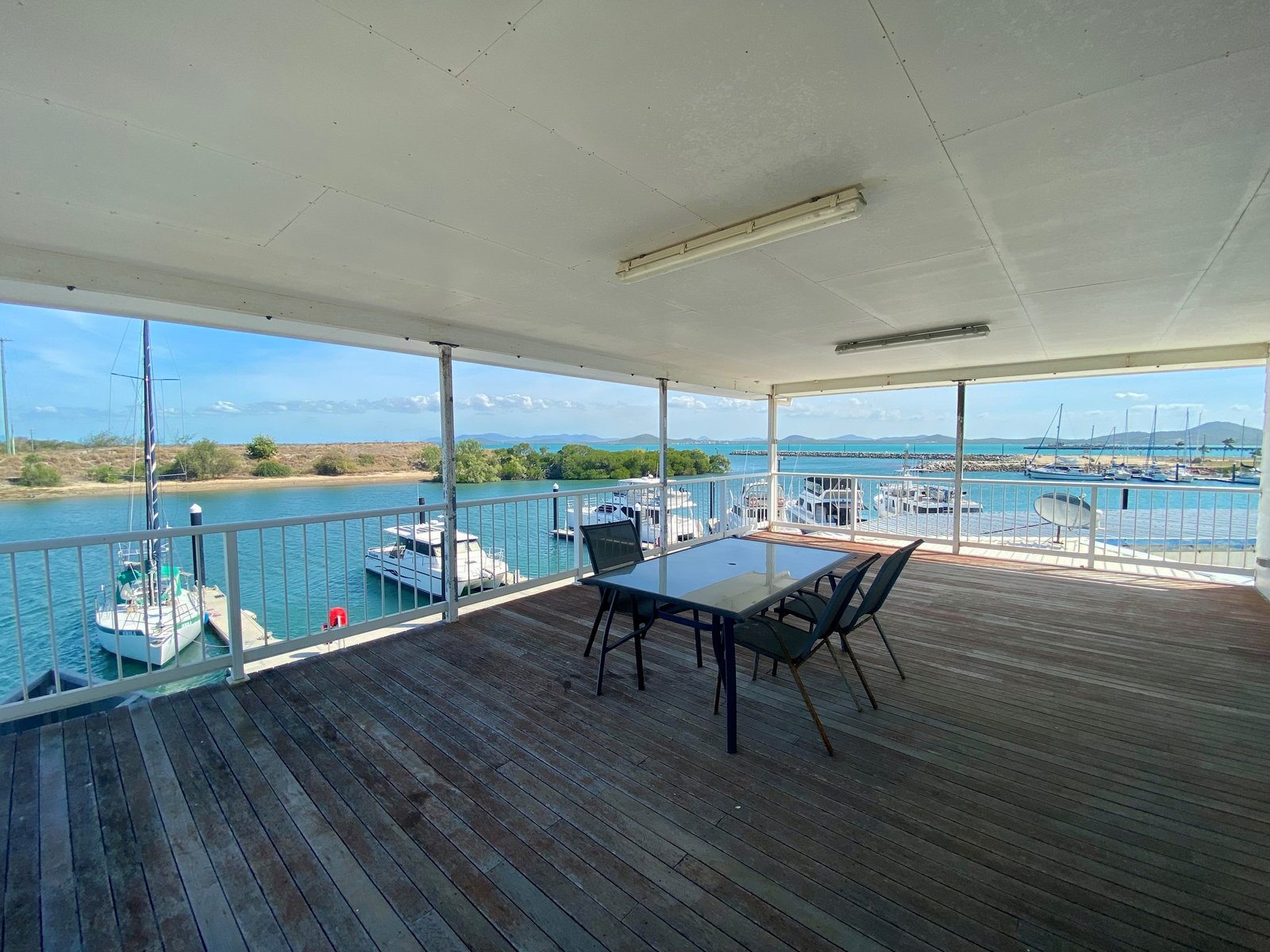 1/Bowen Marina Henry Darwen Memorial Drive BOWEN 1