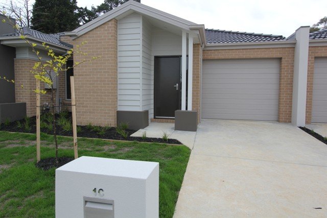 1C King George Way MITCHELL PARK 1