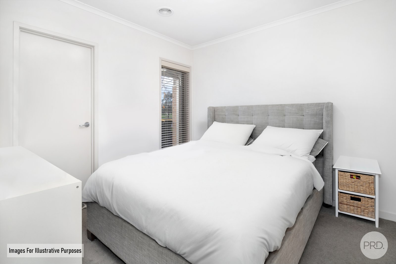 1C King George Way MITCHELL PARK 2