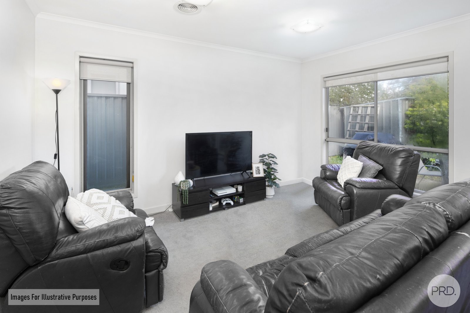 1C King George Way MITCHELL PARK 5