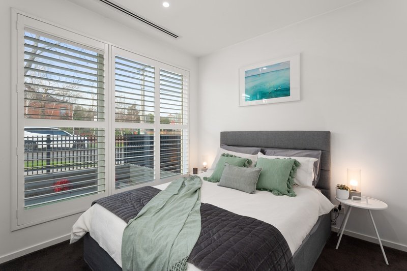 Gallery: 1C Ramona Avenue