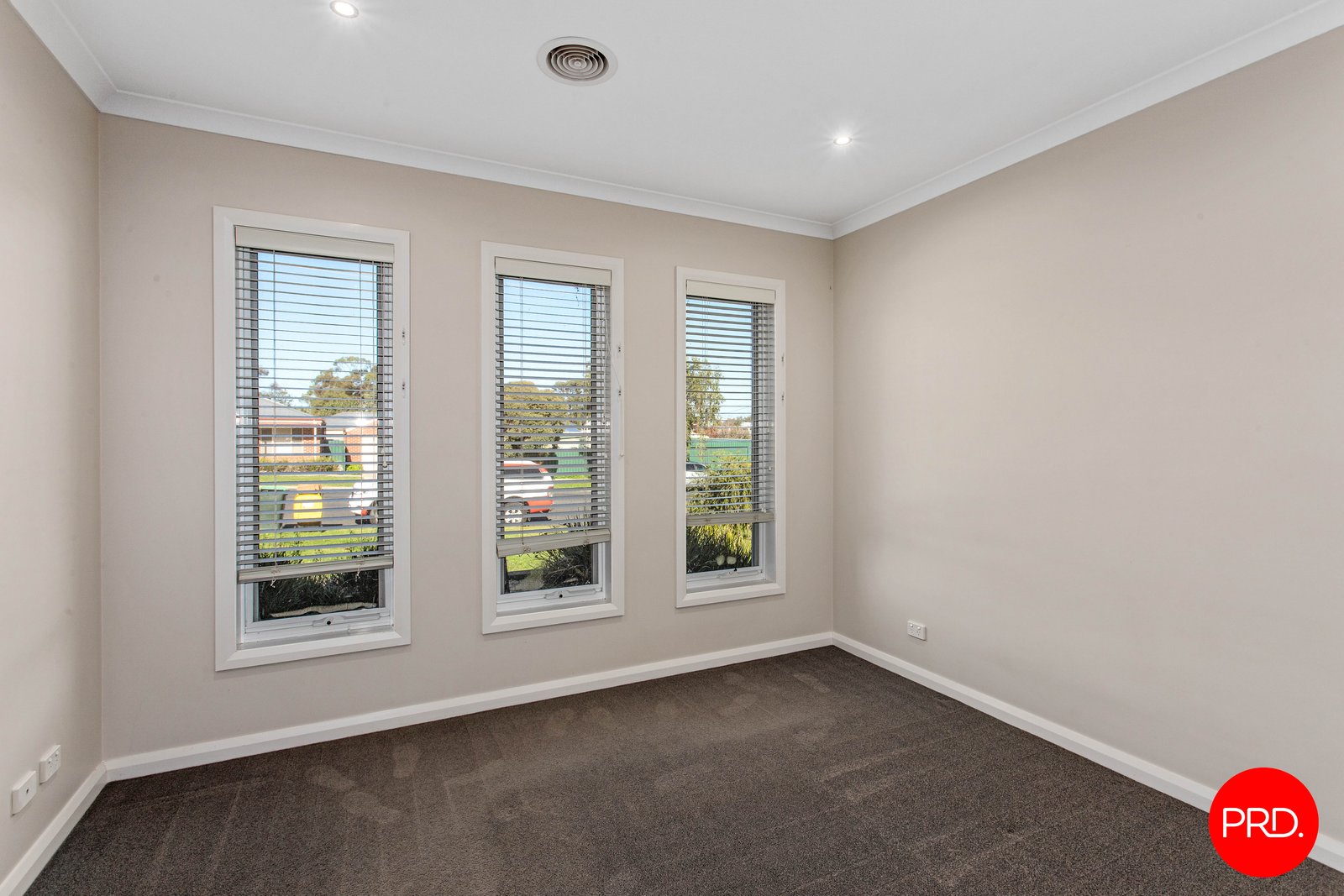 1C Taylor Street KANGAROO FLAT 6