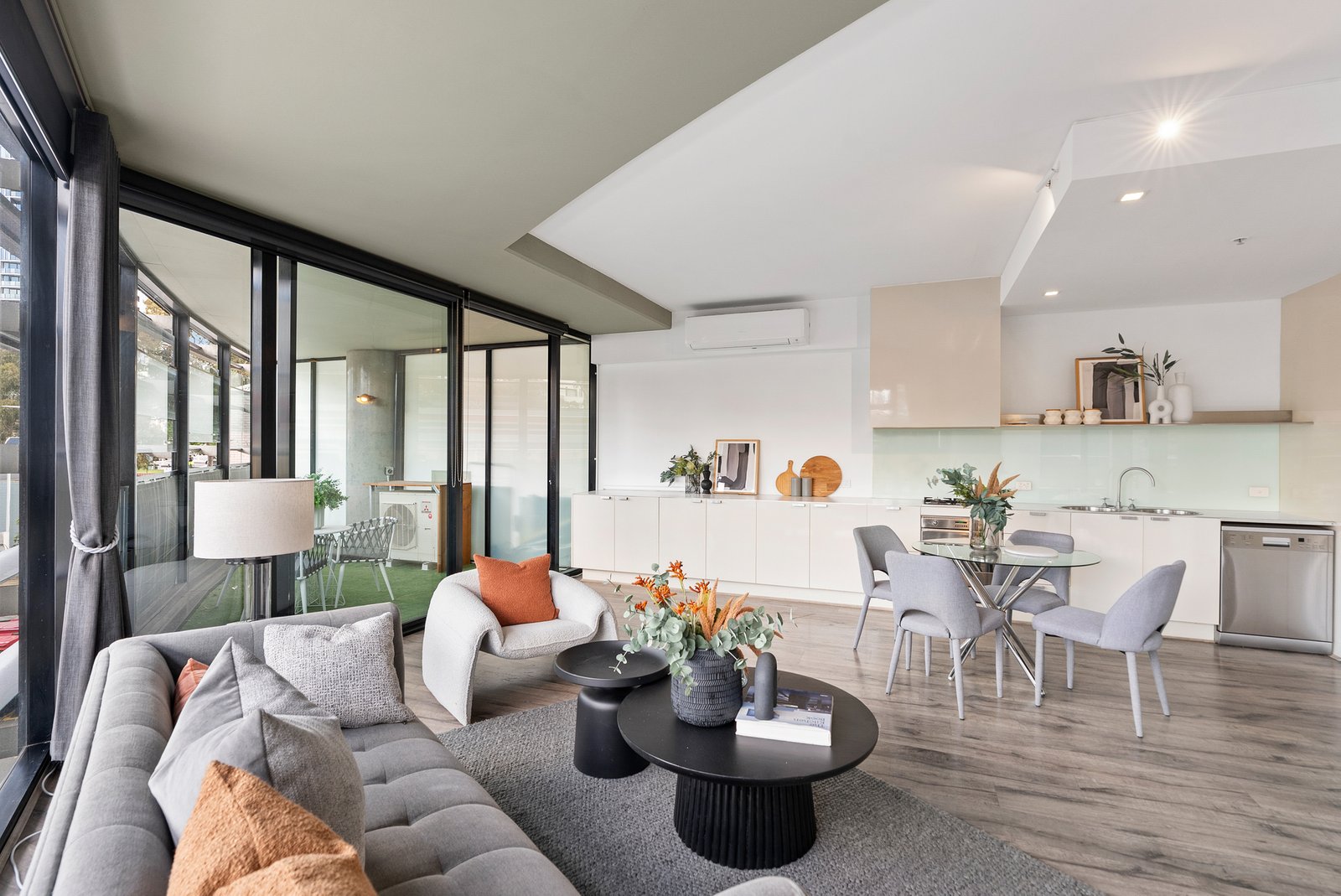 Gallery: 1C/635 St Kilda Road