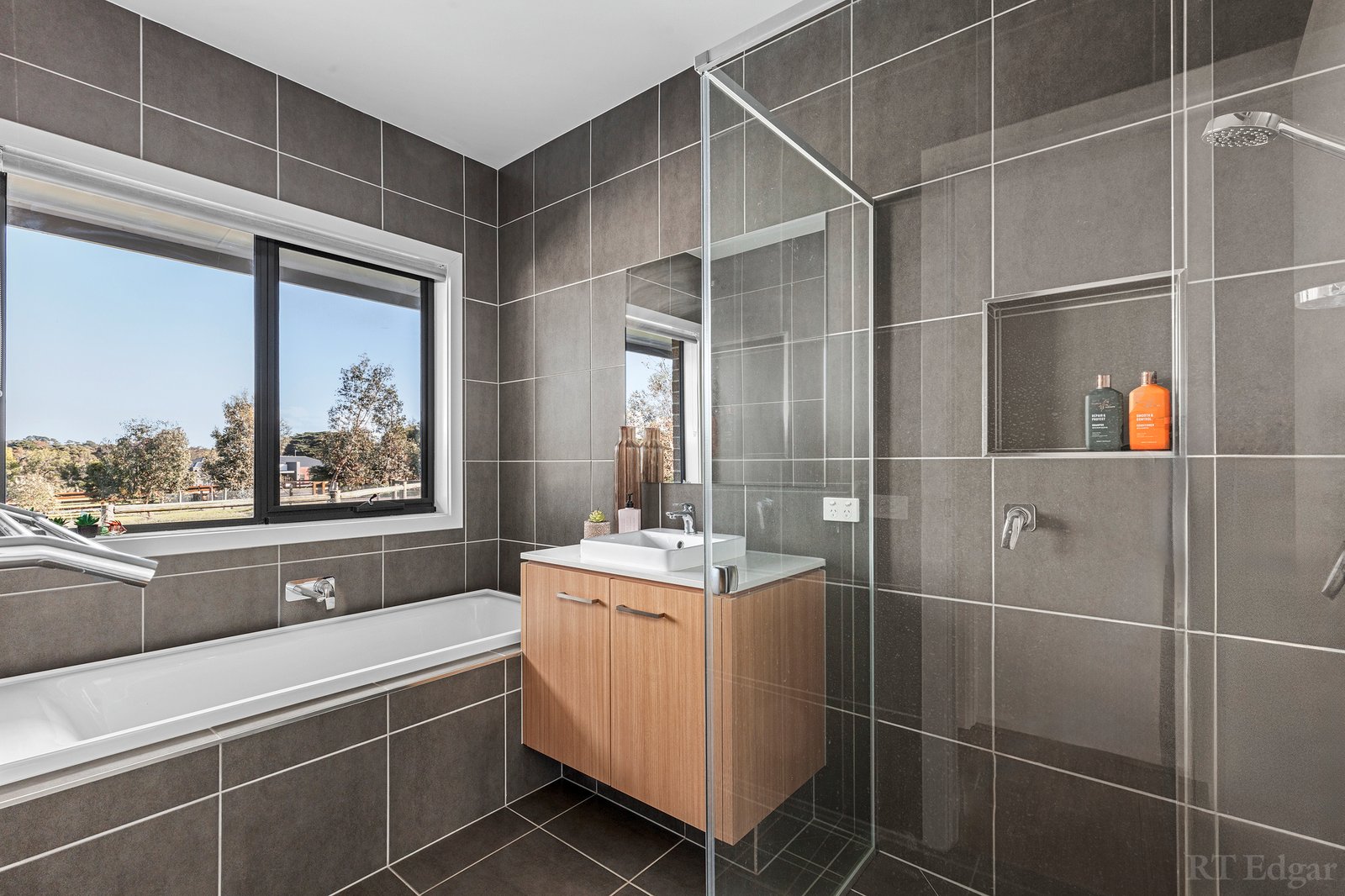 Real Estate and Property in 2-10 Pandora Court, Drysdale, VIC