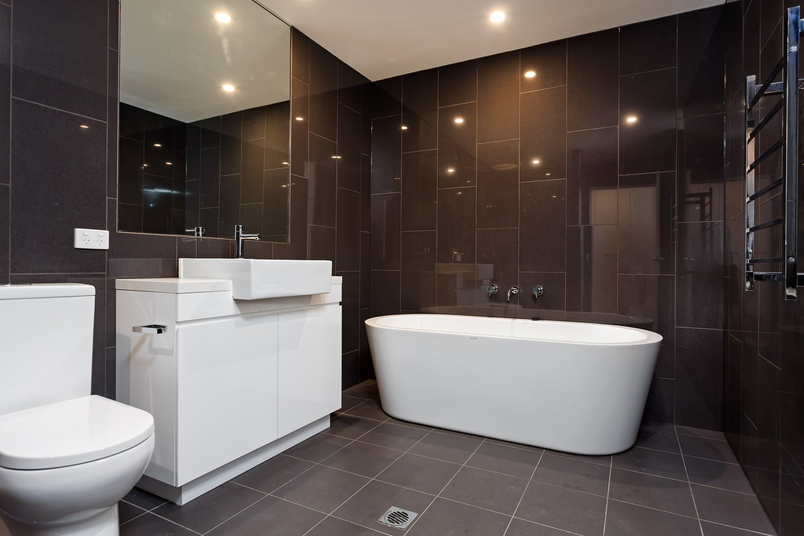2-103/1 Flinders Street WAGGA WAGGA 6