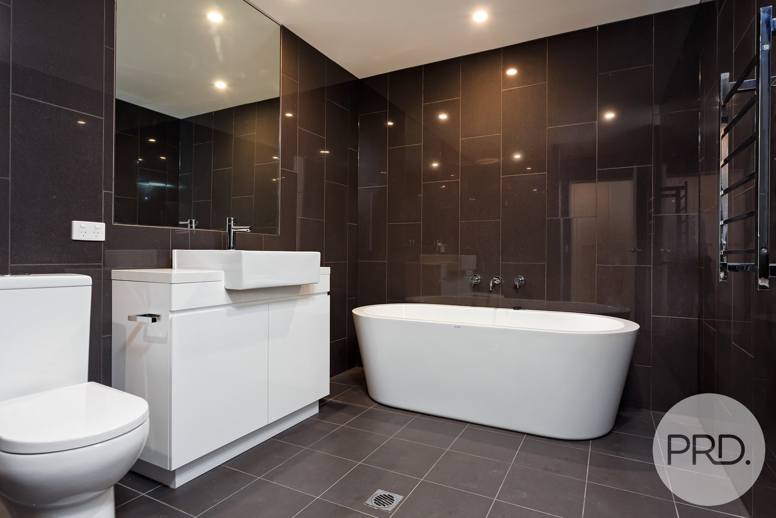 2-103/1 Flinders Street WAGGA WAGGA 6
