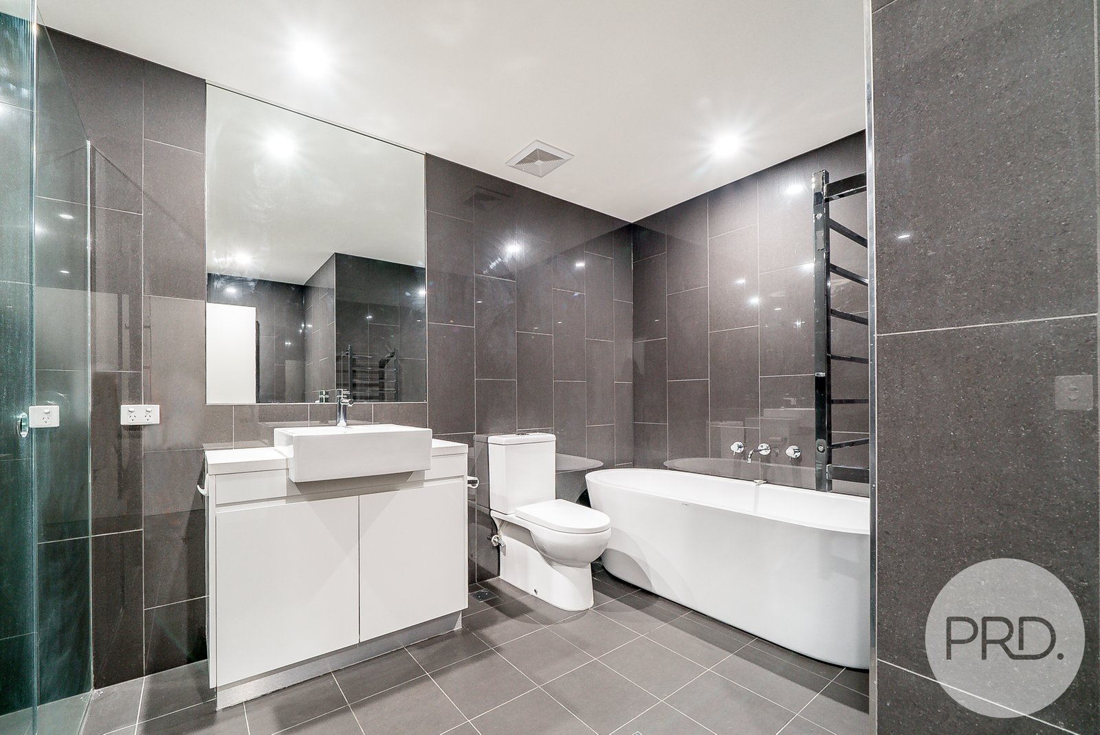 2-104/1 Flinders Street WAGGA WAGGA 6