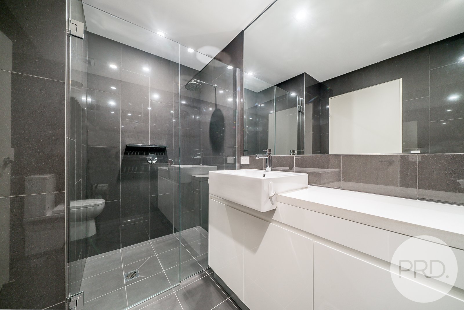 2-104/1 Flinders Street WAGGA WAGGA 9