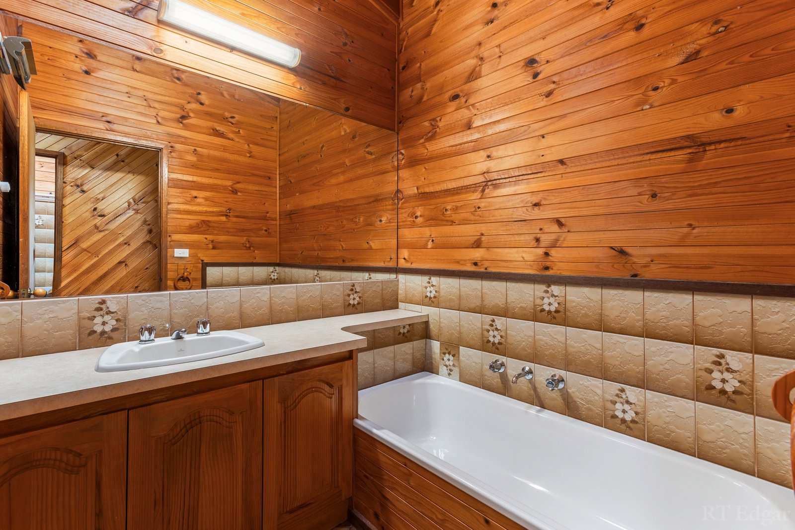 Real Estate and Property in 2-20 Eloca Court, Wallington, VIC