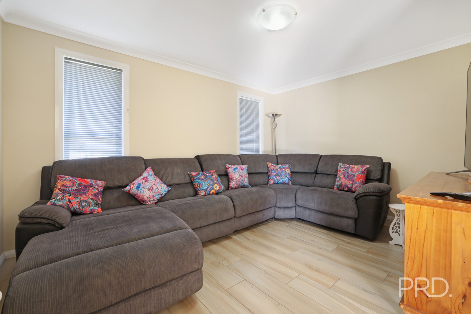 2 & 2A Kaputar Close TAMWORTH 15