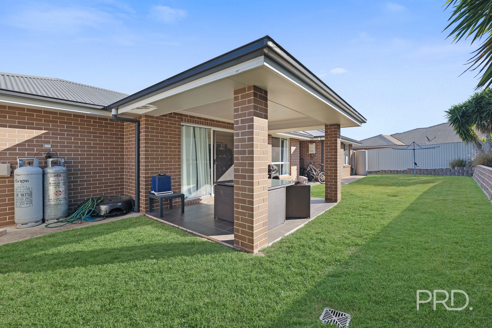2 & 2A Kaputar Close TAMWORTH 19