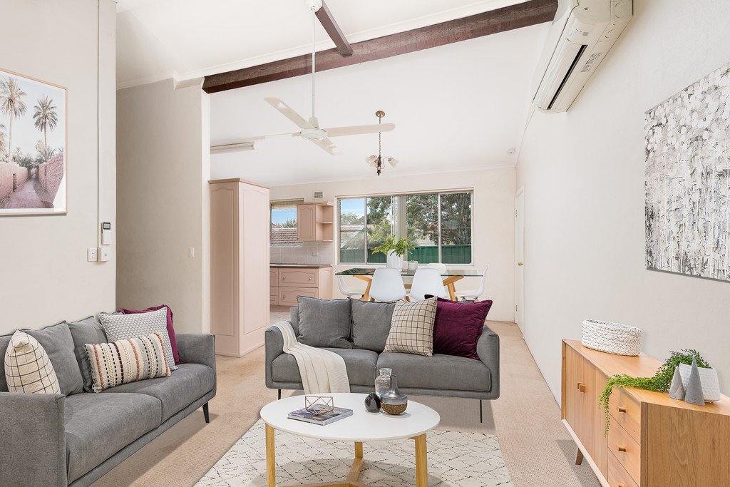 2 / 31 Neptune Street REVESBY 1