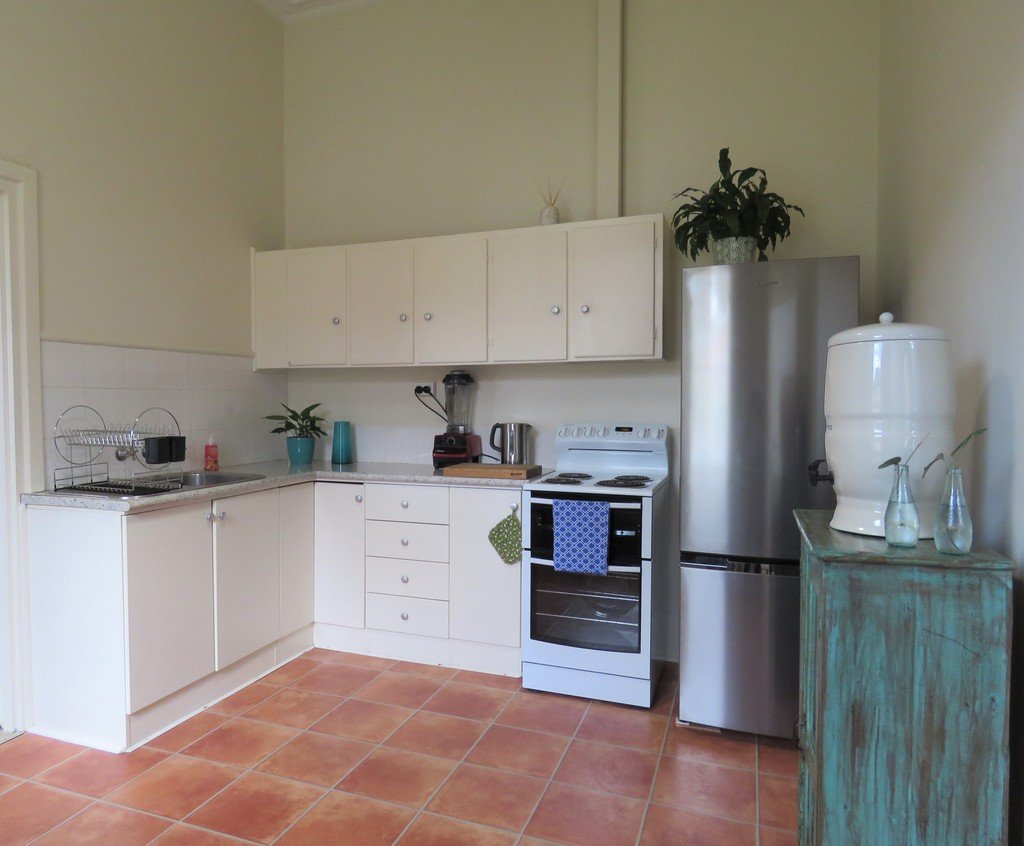 2 / 365 Rau Street EAST ALBURY 2