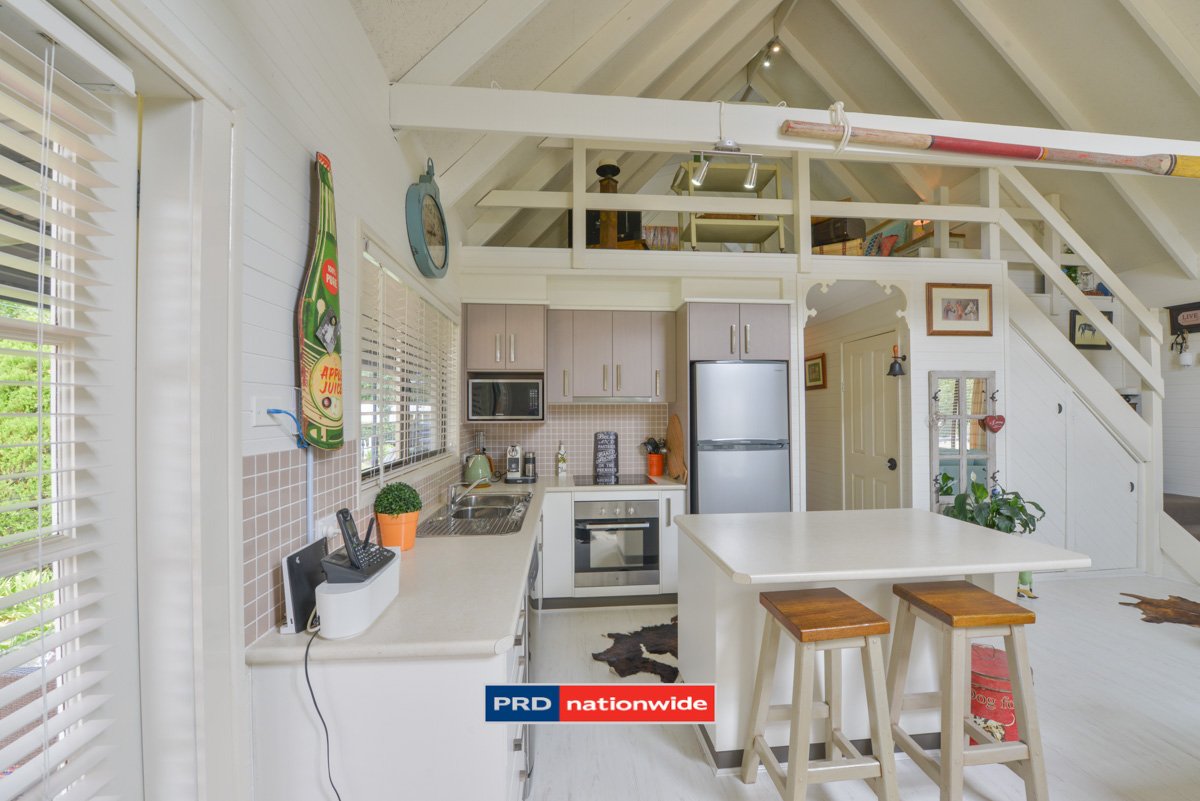 2-4 Frederick Street WOOLOMIN 2