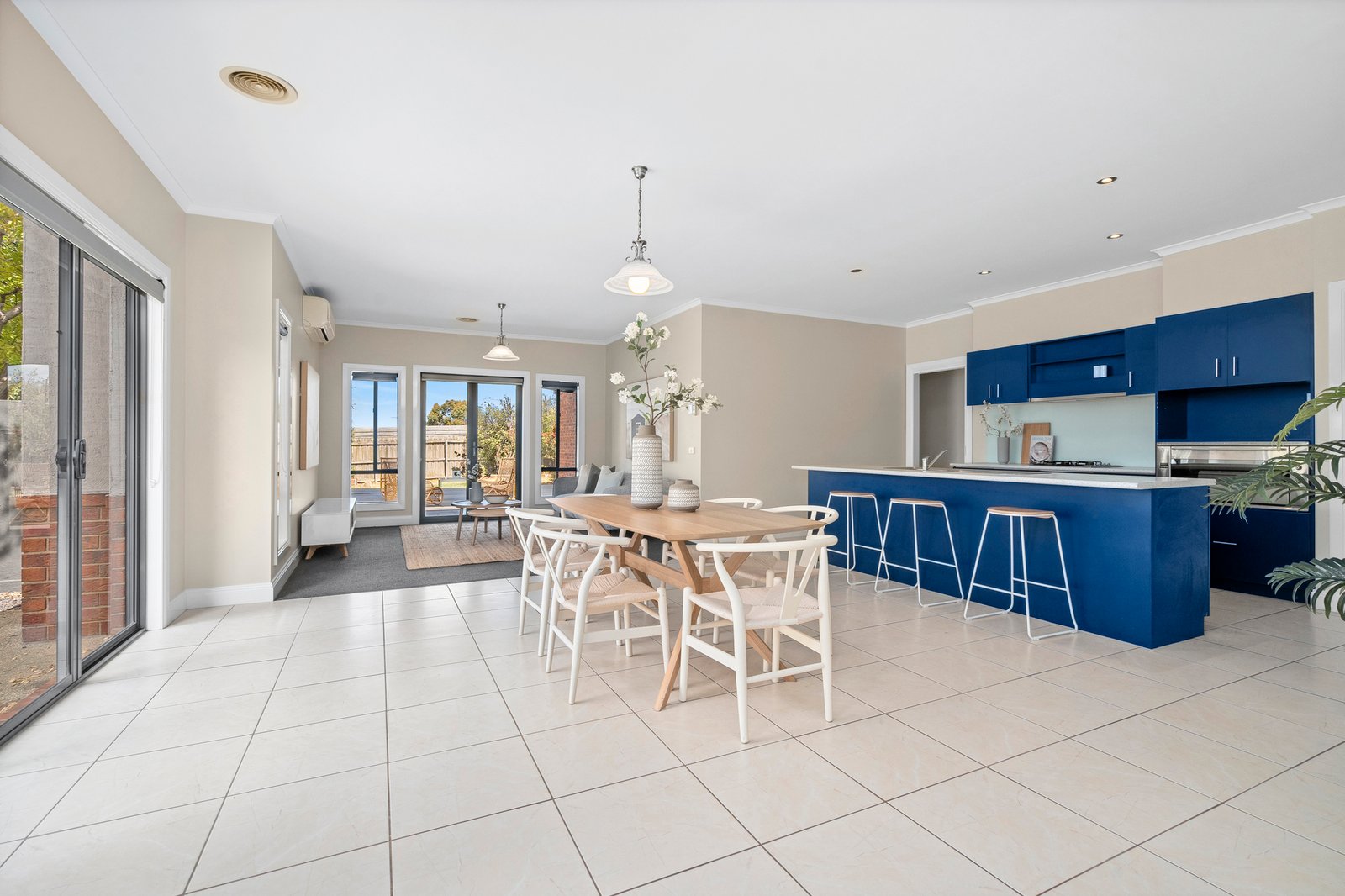 Gallery: 2-4 Garvey Court
