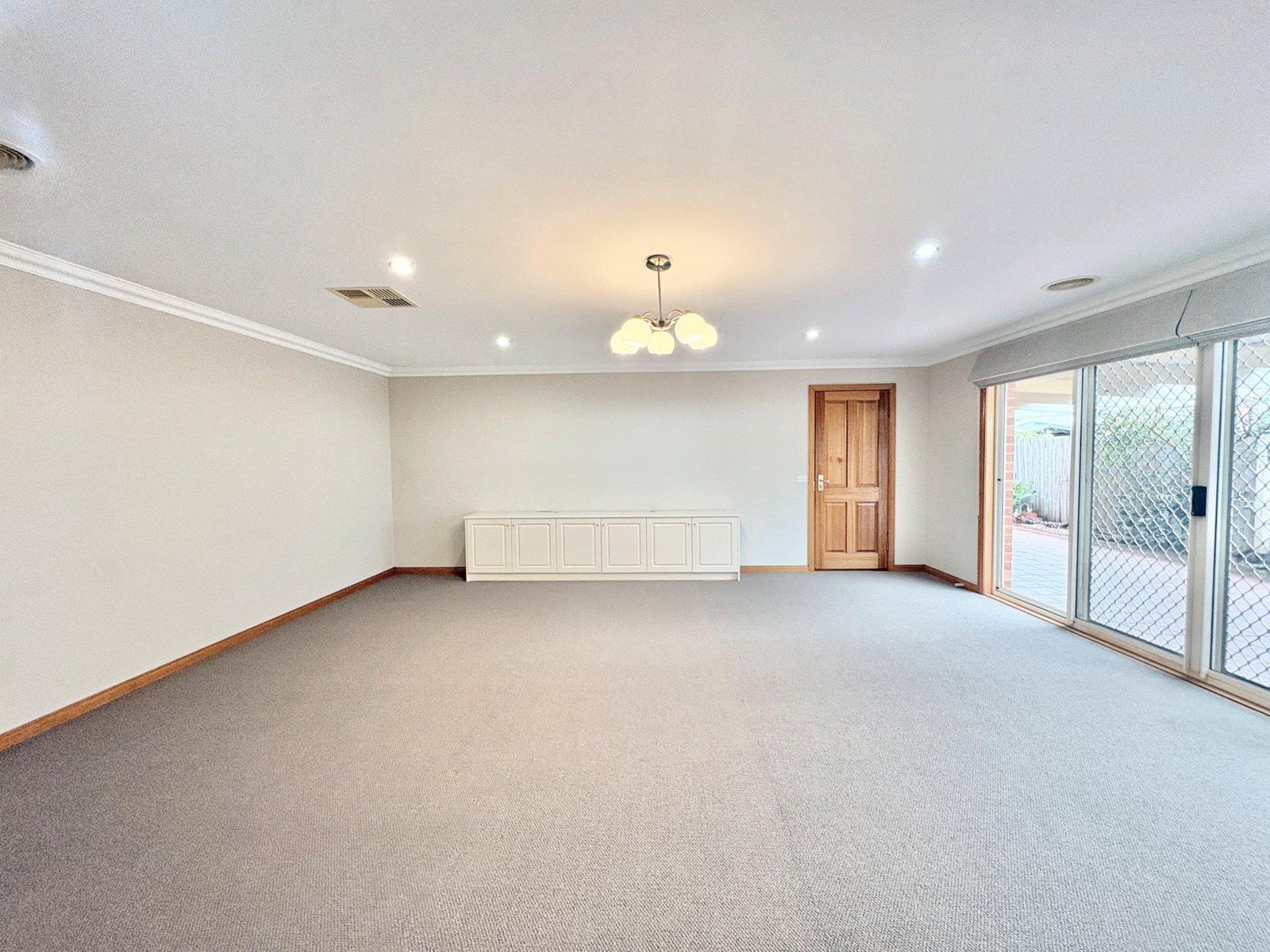 Gallery: 2-4 Morrow Crescent