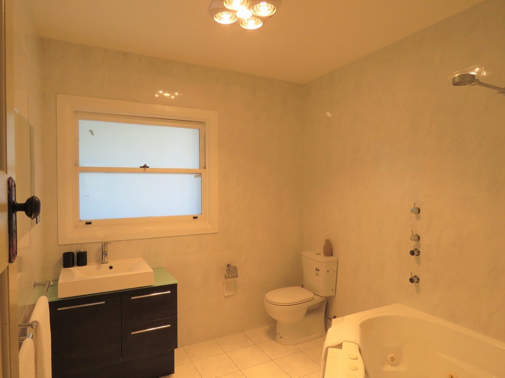 2 / 461 Dean Street ALBURY 5