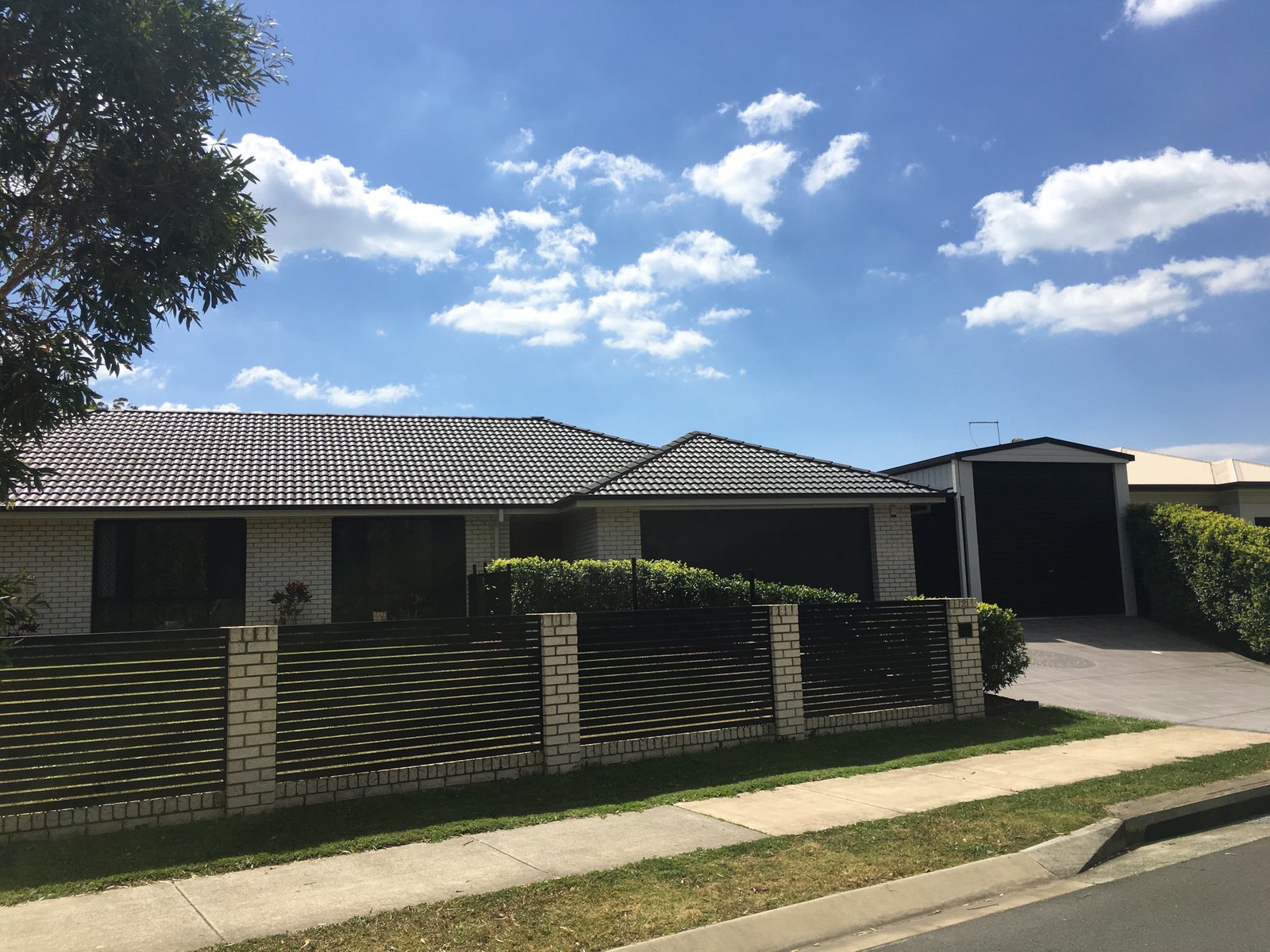 2 ACER Place REDLAND BAY 3