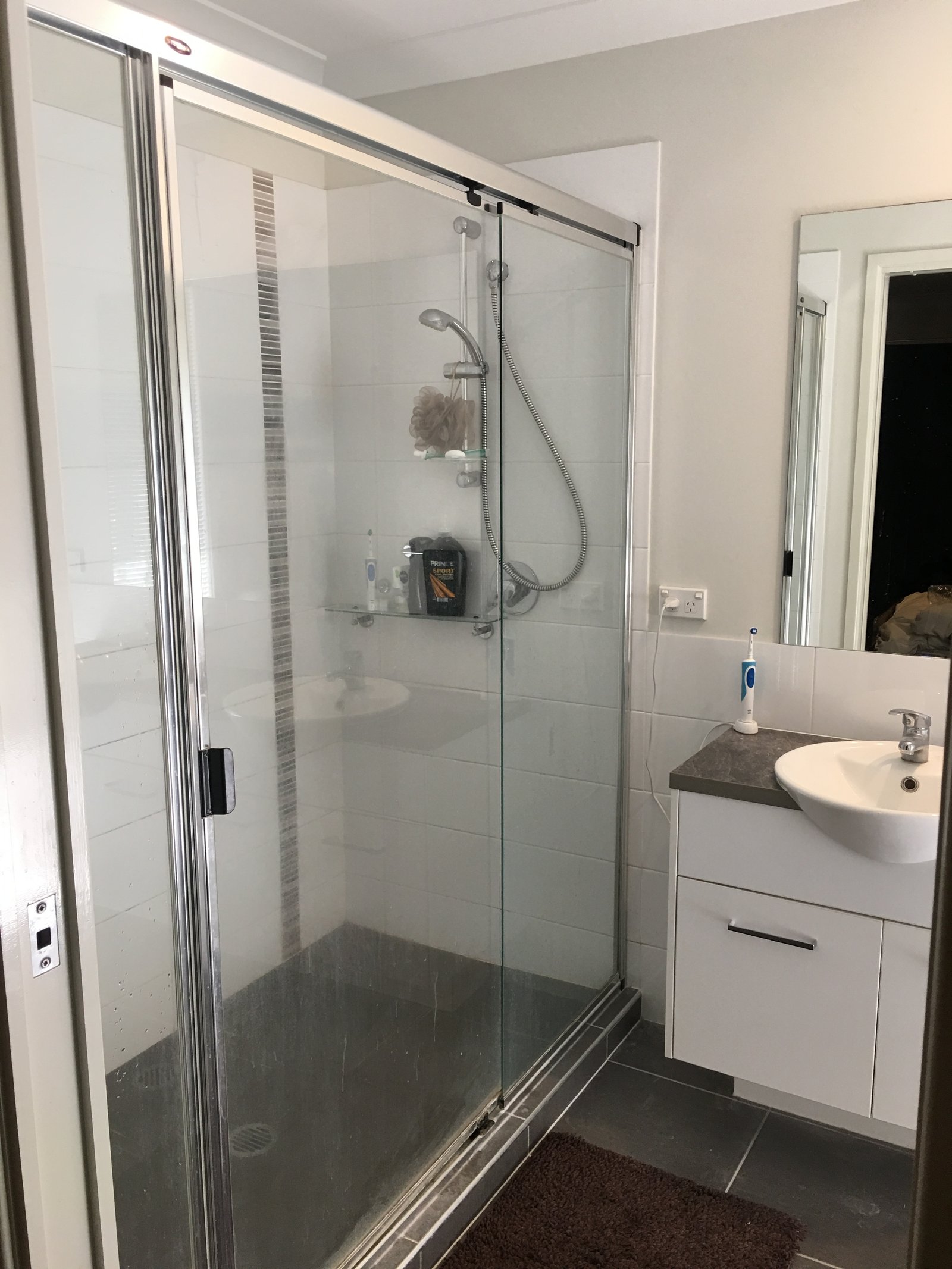 2 ACER Place REDLAND BAY 10