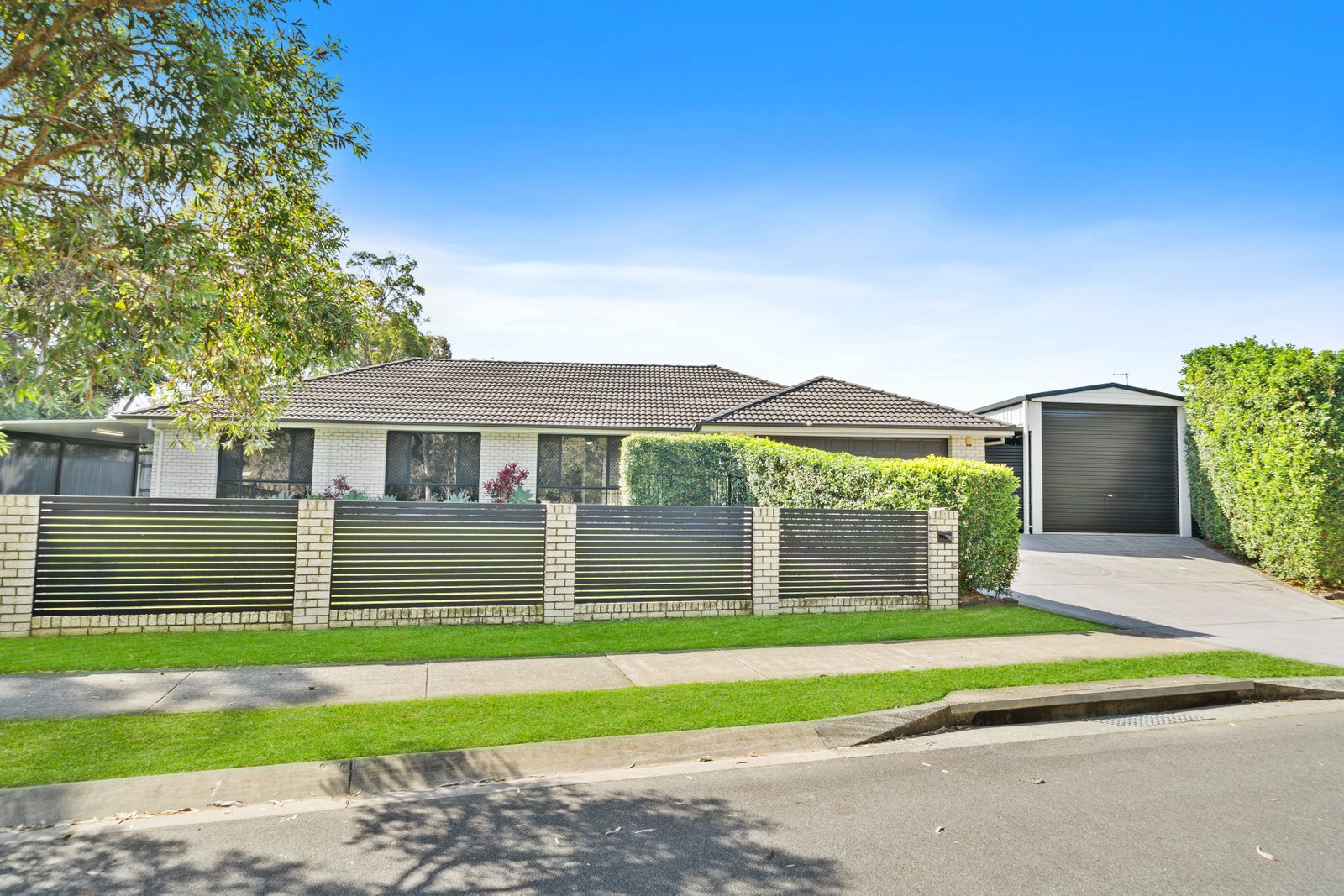 2 ACER Place REDLAND BAY 1