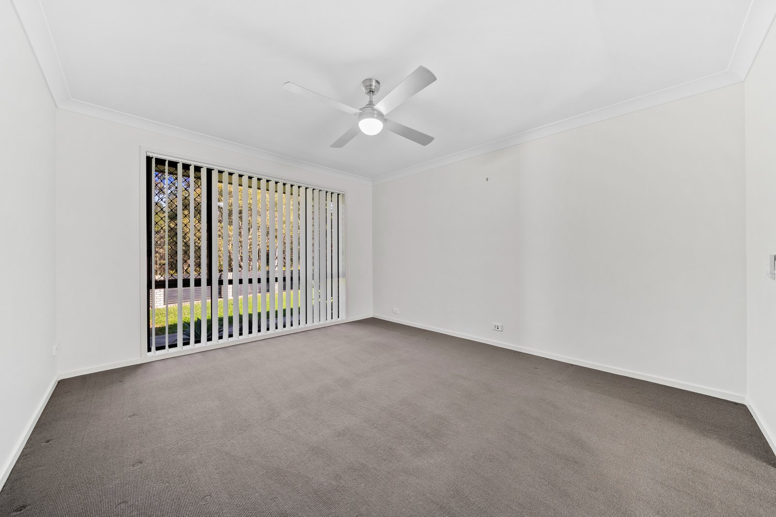 2 ACER Place REDLAND BAY 4