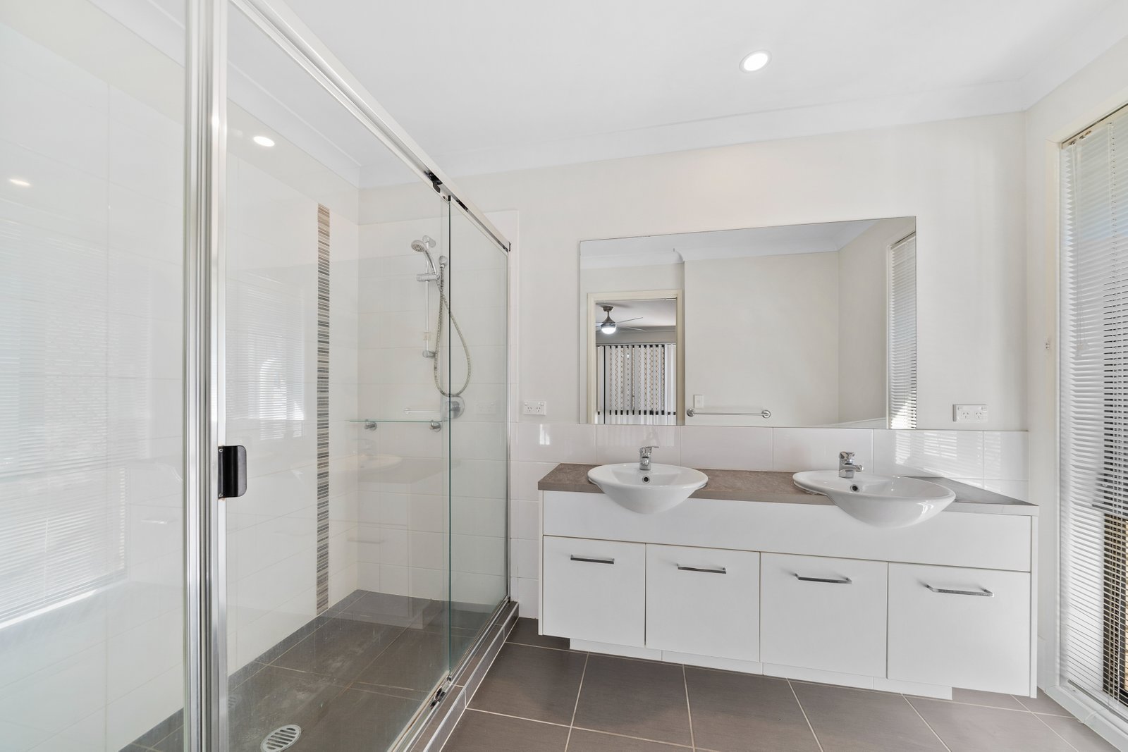 2 ACER Place REDLAND BAY 6