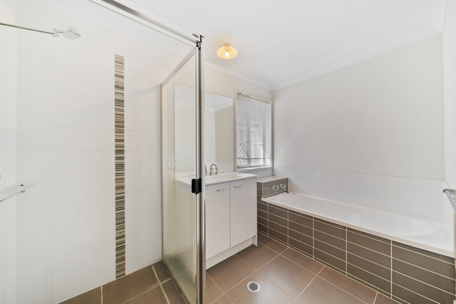 2 ACER Place REDLAND BAY 7