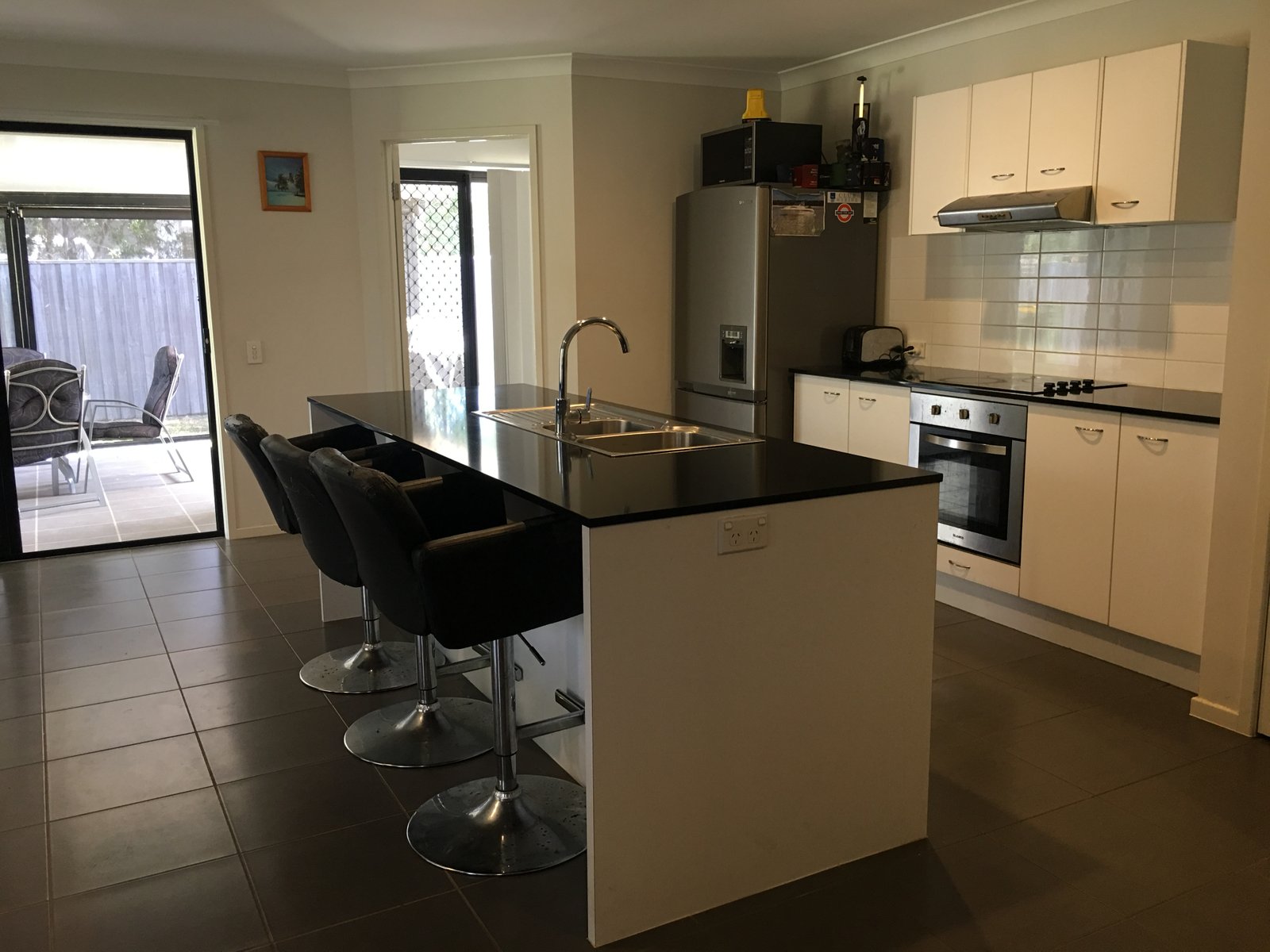 2 ACER Place REDLAND BAY 8