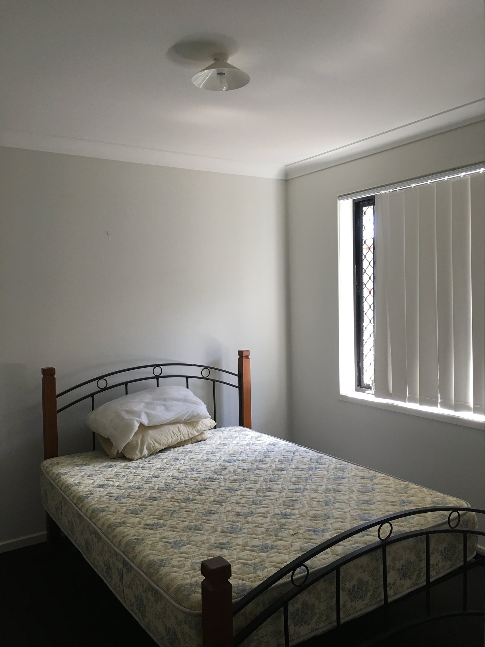 2 ACER Place REDLAND BAY 9