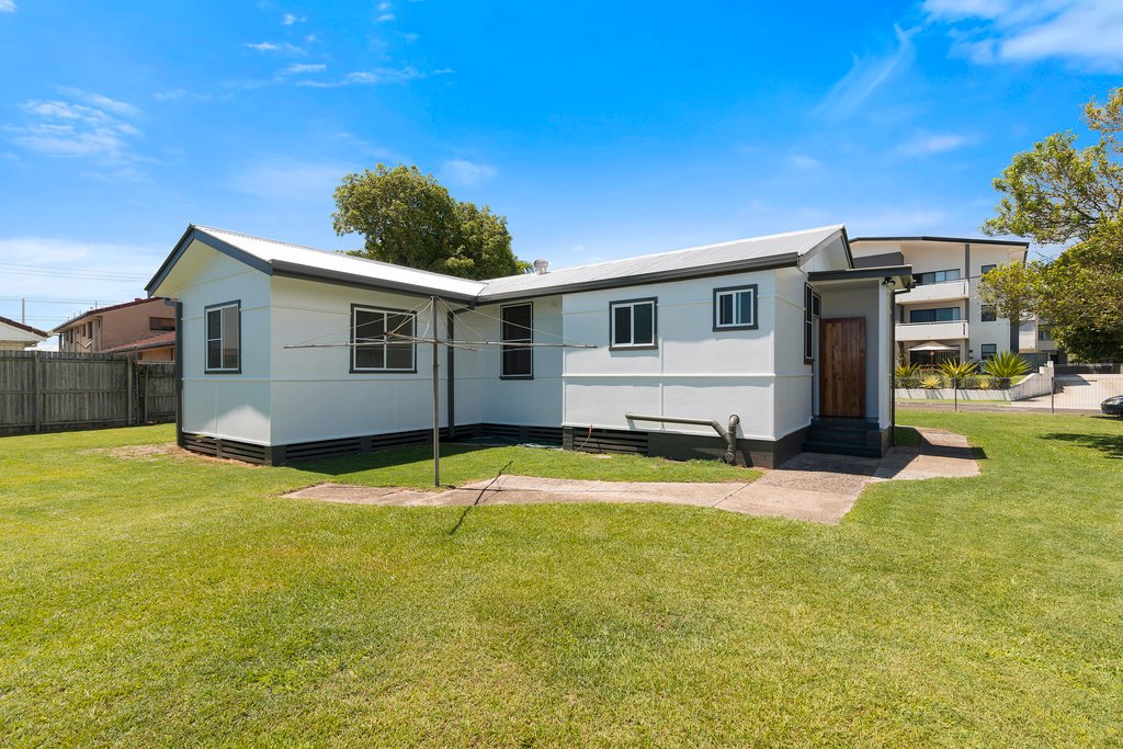 2 Agnes Street TWEED HEADS SOUTH 8