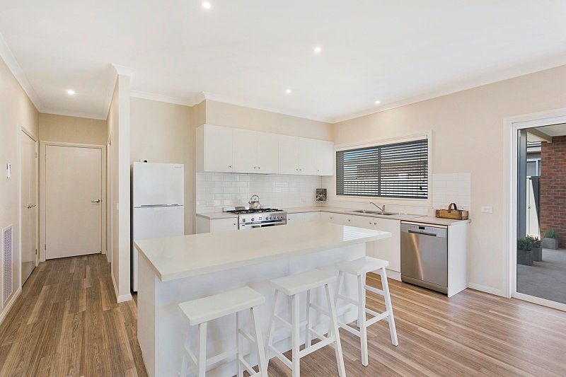 2 Ainsworth Street HUNTLY 4