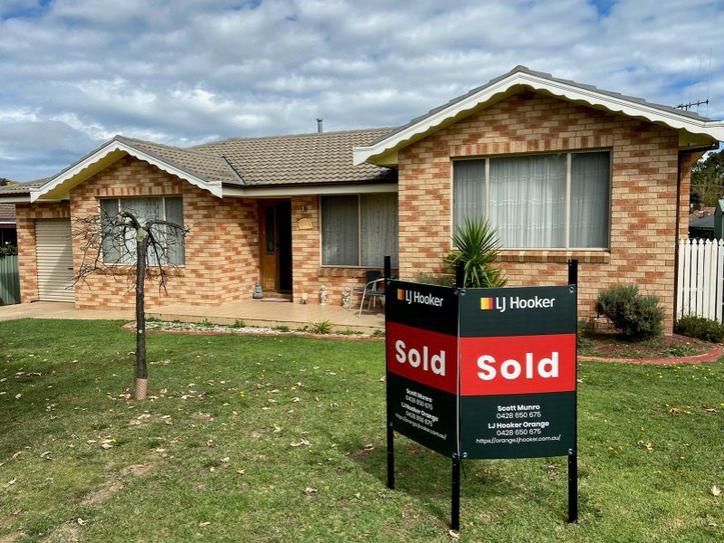 2 Alan Ridley Place ORANGE 1
