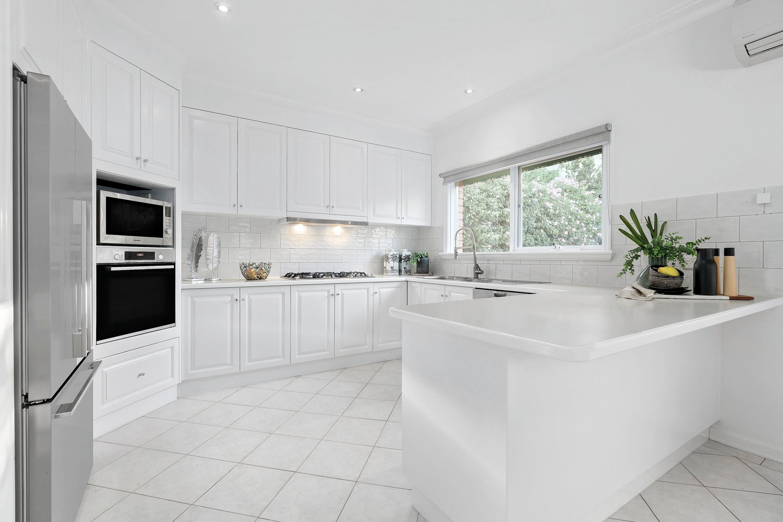 Real Estate and Property in 2 Alandale Avenue, Balwyn, VIC