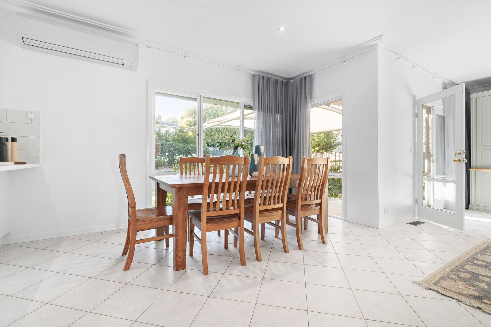 Real Estate and Property in 2 Alandale Avenue, Balwyn, VIC