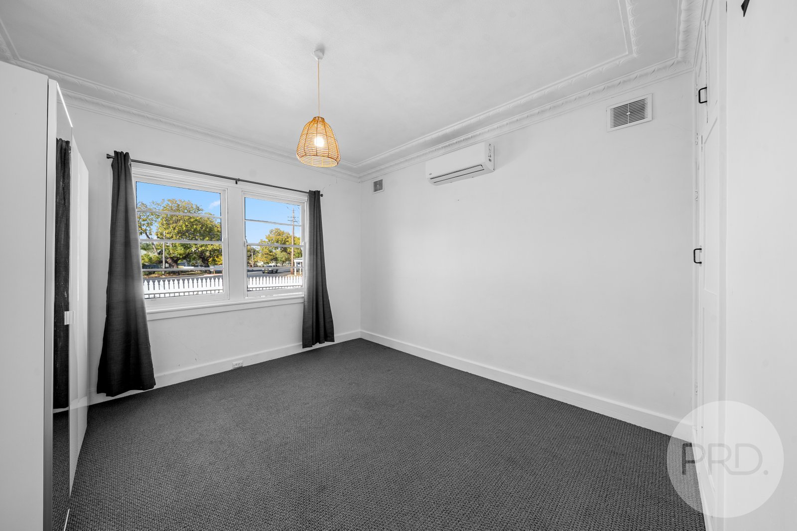 2 Albury Street WAGGA WAGGA 9
