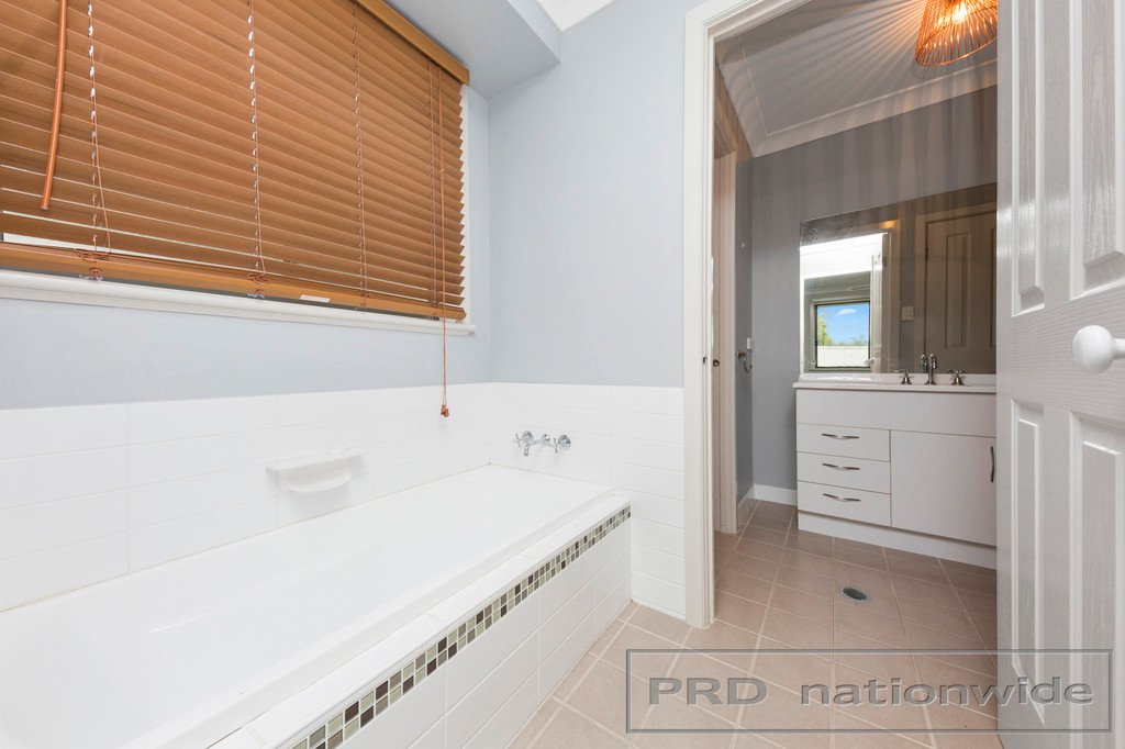 2 Allwood Cl  BRANXTON 10