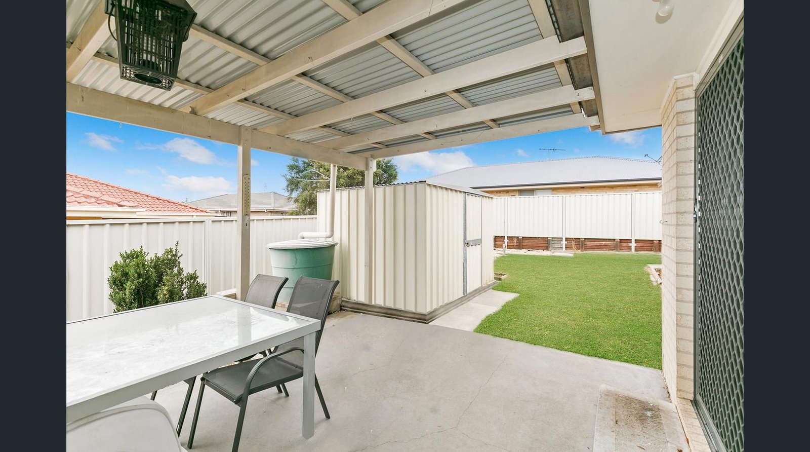 2 Allwood Cl  BRANXTON 11
